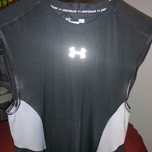 Men’s Under Armour compression shirt